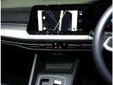 VW純正インフォティメントシステム「DiscoverPro」大変使いやすいタッチパネル型ナビゲーションでETC2.0とエンブレム内蔵バックカメラが付いています。