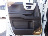 【内装】車内パネル類 目立ったキズや汚れはなく良好です。