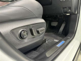 パワーシート搭載。微妙な調整が手軽にでき、ピッタリのポジションで運転することが可能です。