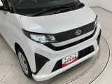 ヘッドライトには目立つくすみも無くクリアに仕上がっております。ポリッシャーでのみがきの工程を取り、ツヤのあるキレイな状態へ。