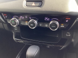 こちらの車両には『ブラインドスポットインフォメーション』が装備されていますので重宝しますよ!(^^)!
