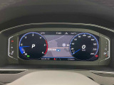 デジタル液晶メーター&rdquo;Digital Cockpit Pro&rdquo;です。画面の切り替えは、ハンドルのボタンで簡単に操作ができます。