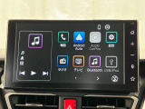 【9インチスマホ連携ディスプレイオーディオ】 対応しているスマホアプリを大画面で使えます!フルセグテレビやラジオの視聴、Bluetooth接続による音楽鑑賞、ハンズフリー通話なども利用可能です。