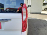 暗い道でも明るいライトでサクサク運転できますよ!