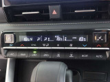 シートヒーター付きです。寒い日も快適なドライブが楽しめます♪
