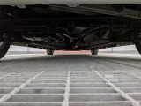 下回りも要チェックポイントです!当店では県外のお車も仕入れておりますので、下回りも綺麗な状態です!