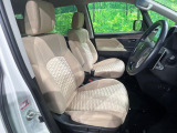 運転席シート廻りは使用感も少なく、良好な状態となっています。丁寧に使われていたことがよくわかりますね。