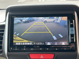 車庫入れ・駐車を安心サポート!バックカメラ装備です。