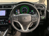 【ステアリングスイッチ】運転中、前方から目線をそらすことなく、オーディオ等の操作が可能な便利機能!安心&快適なドライブを演出してくれます♪