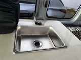 水まわり関連の設備を搭載!アウトドアや車中泊を楽しみたい方におすすめです。