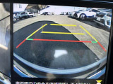 フロントカメラで交差点進入時の左右確認ができます