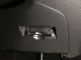 【ETC車載器(ビルトイン)】高速・有料道路の料金所をキャッシュレス、スムーズに通過可能です。