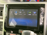 AVメニューにはBluetooth AudioやUSB、HDMIなどの選択肢が表示されます。使いたい接続先を画面で確認しやすく、普段お使いの機器に合わせて選びやすい構成です。