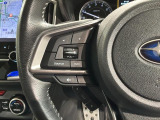 ステアリングにオーディオ操作スイッチが付いています。オーディオ画面に直接タッチしなくても操作が出来ますので、運転に集中できます。