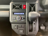 機能、内装・外装の状態、走行距離、修復歴の有無など、細部まで徹底して検査しています!