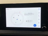 【8インチディスプレイオーディオ】各種オーディオ機能とスマホ連携機能を搭載。コネクティッドナビ対応。車載ナビ機能は搭載されていません。機能の詳細につきましては、展示店舗までお尋ねください。