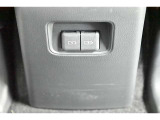 後部座席用にもType-Cの給電がございます。