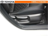 運転席シート上下アジャスター付き。ドライバーの背丈に合わせて調整できます。