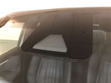 《Toyota Safety Sense》ミリ波レーダーと単眼カメラを併用した「2種類の目」で、クルマや歩行者などを認識し、事故の回避や衝突被害軽減を支援します。
