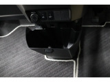 運転席と助手席の間にセンターロアボックスがあります!