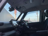 広々とした視界を体感できます。運転が楽しくなりますね。