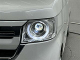 話題のLEDヘッドランプが採用されております! 省電力で長寿命、しかもとても明るく熱くなりにくい性質を持ったライトになります。虫も寄ってきにくい性質も持っております。