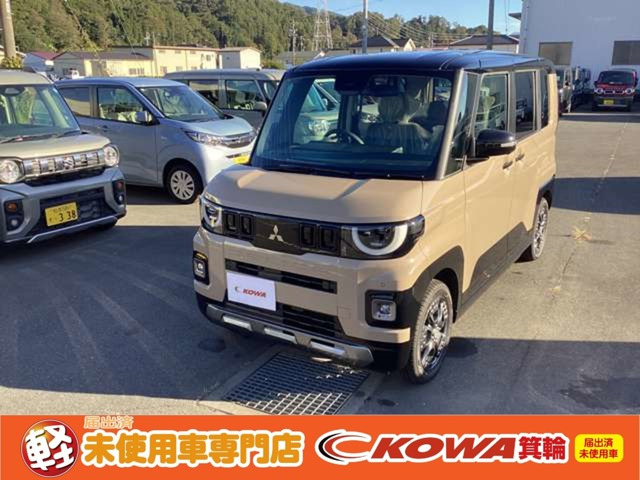 デリカミニ G プレミアム 4WD 