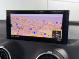 ●アウディ・マルチメディア・インターフェイスは、ナビゲーションやオーディオ機能だけでなく、車両の様々な設定が行える最先端のインターフェイスユニットです。