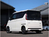 LDW(車線逸脱警報)/インテリジェント LI(車線逸脱防止支援システム)運転者が意図せず走行車線から逸脱しそうなとき、運転者が車線内に戻す操作を支援します!