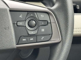 安全装備などの設定変更をするスイッチがハンドルの右側に装備されています。
