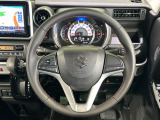 【純正革巻きステアリング】上質な革を使用することで、手にしっかり馴染みとても運転しやすいハンドルです♪