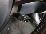 クルーズコントロール装備 アクセルを踏むことなく車速を一定キープ。高速道路も楽々走行できます。