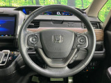 【純正革巻きステアリング】上質な革を使用することで、手にしっかり馴染みとても運転しやすいハンドルです♪
