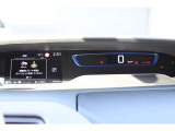 ★スピードメーターでは一目でガソリン残量、時間、外気温がわかりま★ディスプレイ◆7インチのカラー画面に、ドライバーが必要とする様々な情報を表示してくれます!す