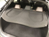 【パッケージトレイ】荷物に直射日光が当たるのを防ぐことができます。また、荷物が外から見えないので防犯面でも安心です!標準装備がうれしい!