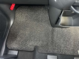 中古車選びで不安な故障リスク。もしもの時も安心な保証(ロードサービス無料走行距離無制限・最長5年・395項目部品)をご用意しております。故障率の高い電装部品から先進のハイブリット機構も保証!