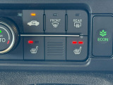 シートヒーターも装備しています!!運転席・助手席の座面、背もたれも暖かくなります!