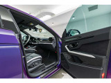 Fully Electric Front Seats with Ventilation and Massage