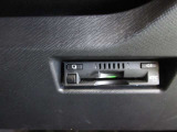 スッキリ収まったビルトインETCが付いてます。音声案内タイプで、カードの入れ忘れも未然に防げます。