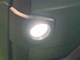 悪天候時に視界確保するLEDフォグランプが標準装備 !(^^)!