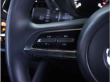 【ステアリングスイッチ】運転中、前方から目線をそらすことなく、オーディオ等の操作が可能な便利機能。安心&快適ドライブにはマストな装備。