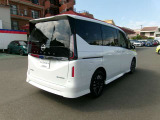 セレナ 1.4 e-POWER ルキシオン 