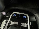 【横滑り防止機能】 車両走行安定補助システム搭載  車が横滑りしそうになった際に、横滑りを防ぐ安全装備が付いています。