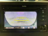 リアカメラ付で、後方を画面で確認。車庫入れも安心です。もちろん、バックギアと連動しています。