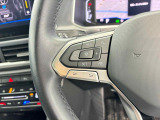 Travel Assist。設定した速度を上限に自動で加減速し、一定の車間距離,およ走行レーンを保つことでロングドライブの疲労を軽減します。