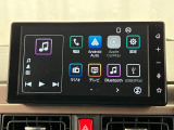【9インチスマホ連携ディスプレイオーディオ】 対応しているスマホアプリを大画面で使えます!フルセグテレビやラジオの視聴、Bluetooth接続による音楽鑑賞、ハンズフリー通話なども利用可能です。