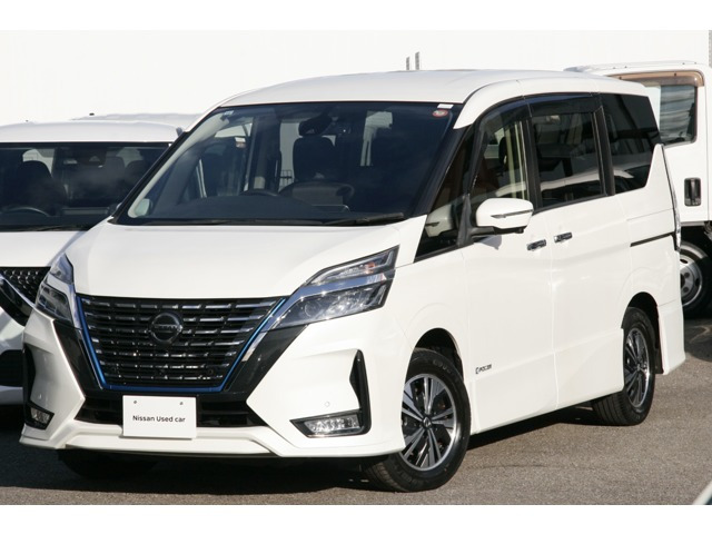 セレナ 1.2 e-POWER ハイウェイスターV 