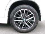 名鉄AUTOオリジナルボディーコーティングM-coatをはじめホイールコーティングやウインド撥水コーティングも施工承ります。