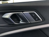 車両の詳細、ご質問につきましては、営業スタッフまでお気軽にご連絡下さいませ。遠方のお客様には実車の詳細動画送信も承ります。お問合せをお待ち致しております。