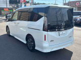 斜めからのリアビュー